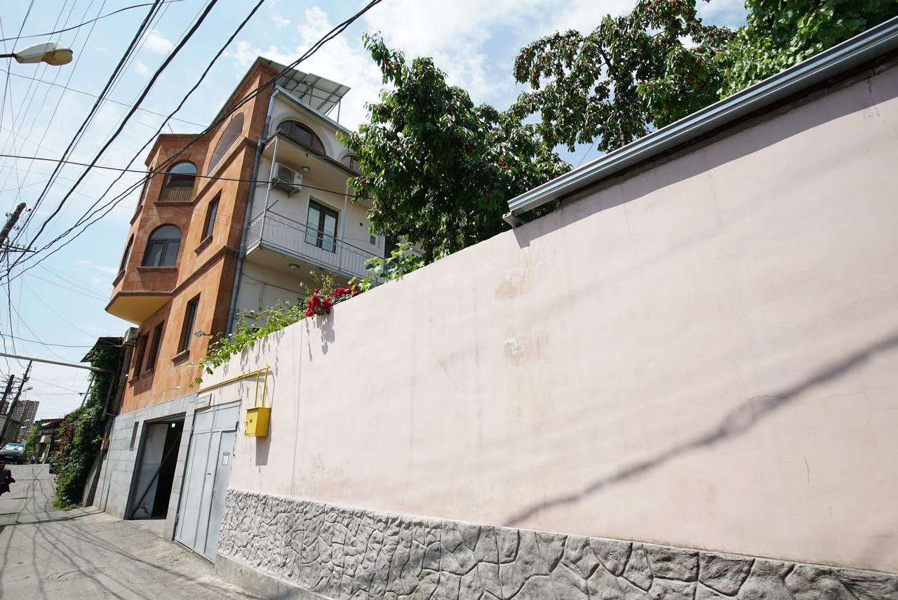Nice House In The Heart Of The City Erivan Dış mekan fotoğraf