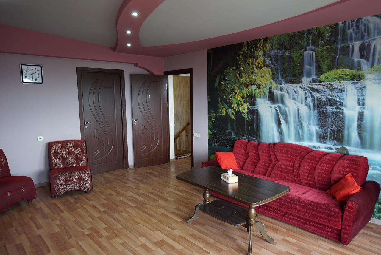 Nice House In The Heart Of The City Erivan Dış mekan fotoğraf